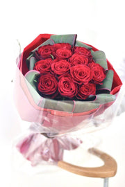 〈プロポーズやバレンタインに〉ダズンローズ/12本のバラの花束 - BLOOM&STRIPES オンラインショップ